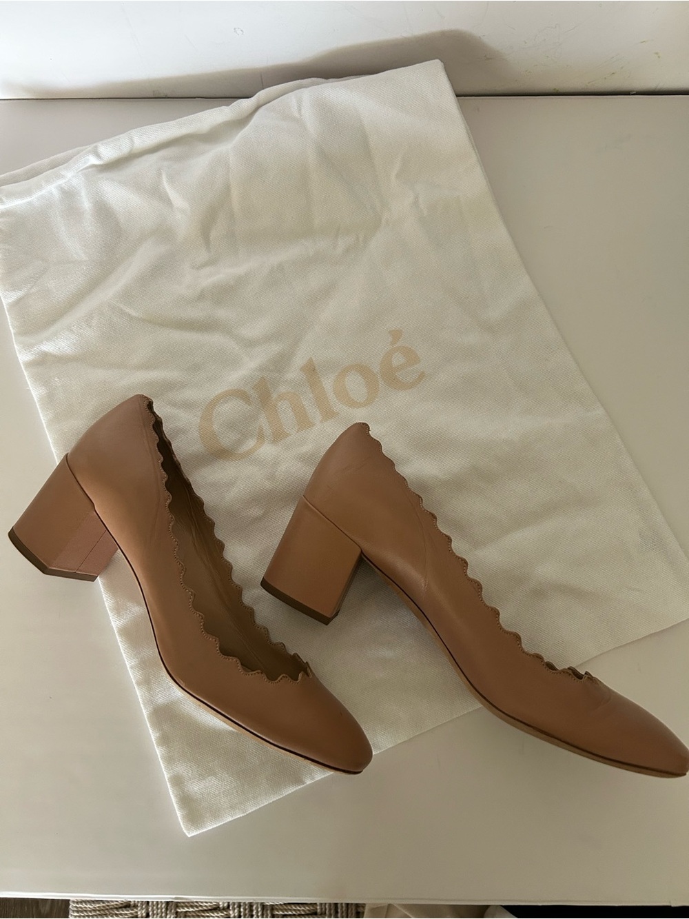 Chloe Lauren Nude Scalloped Block Heel Pump Shoes - Picture 6 of 16